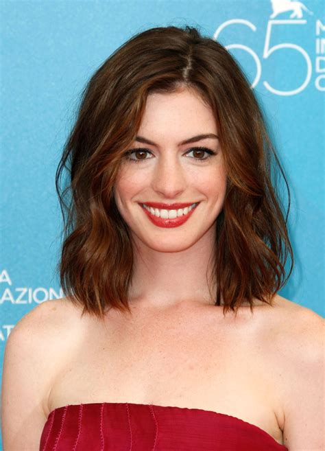 anne hathaway images hairstyles